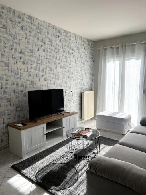 Letty'S Cozy Flat Apartment Peraia  Bagian luar foto